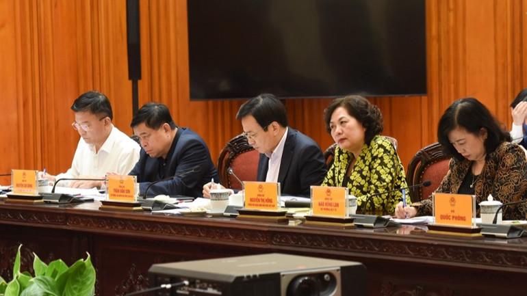 Các thành viên Chính phủ tham dự cuộc họp. (Ảnh: TRẦN HẢI)