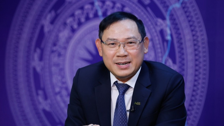 Ông Từ Tiến Phát, Tổng Giám đốc Ngân hàng ACB trình bày ý kiến tại tọa đàm. (Ảnh: VGP) Ông Từ Tiến Phát, Tổng Giám đốc Ngân hàng ACB trình bày ý kiến tại tọa đàm. (Ảnh: VGP)
