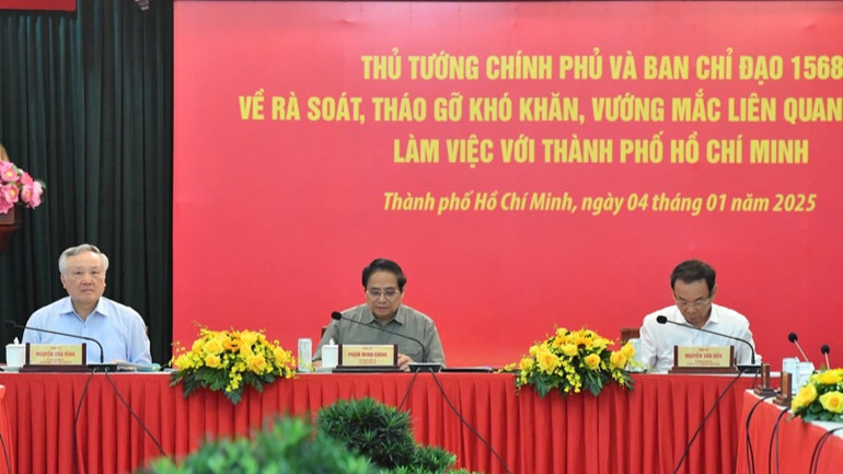 Thủ tướng Phạm Minh Chính chủ trì cuộc làm việc (Ảnh: THANH GIANG).
