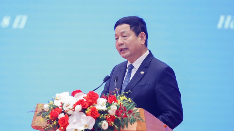 Chủ tịch Tập đoàn FPT Trương Gia Bình phát biểu ý kiến tại Diễn đàn. (Ảnh: TRẦN HẢI) Chủ tịch Tập đoàn FPT Trương Gia Bình phát biểu ý kiến tại Diễn đàn. (Ảnh: TRẦN HẢI)