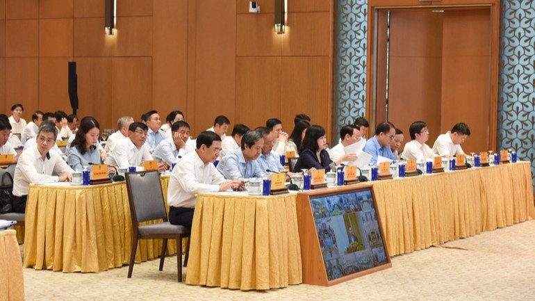 Lãnh đạo các bộ, ngành tham dự hội nghị (Ảnh: TRẦN HẢI).