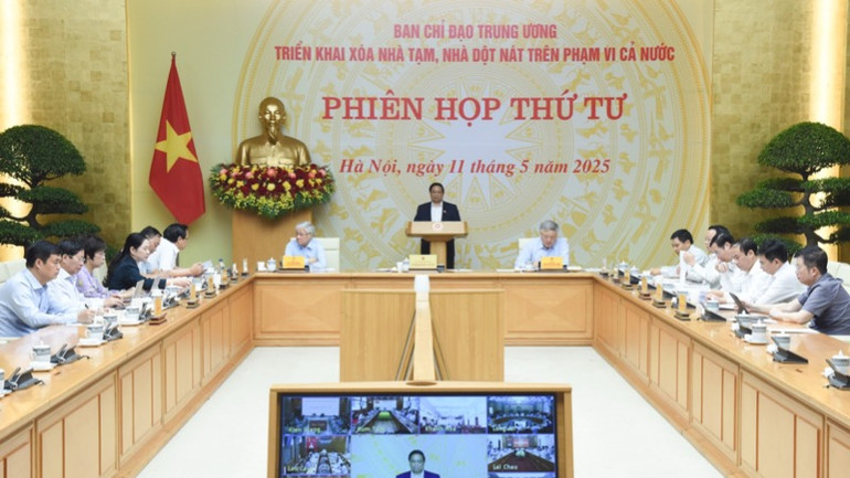 Quang cảnh phiên họp. (Ảnh TRẦN HẢI).