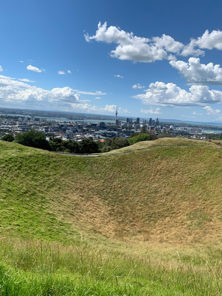 Dấu tích miệng núi lửa Eden Dấu tích miệng núi lửa Eden