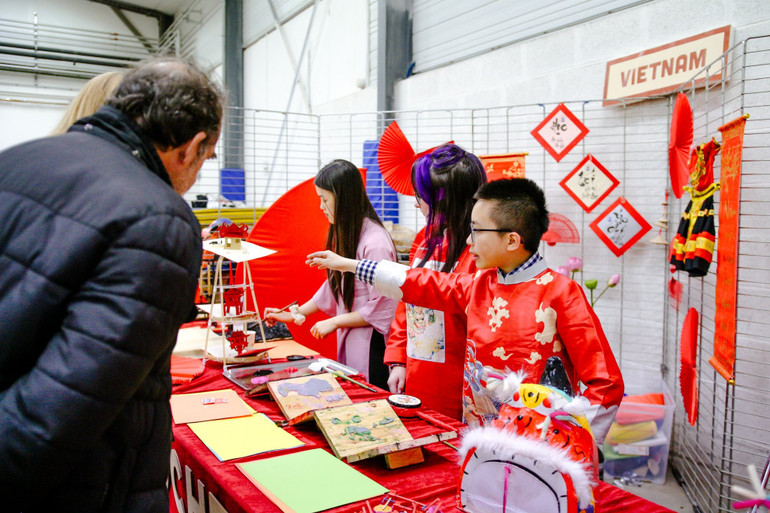 Giới thiệu văn hóa Việt Nam tại Trường trung học Loquidy (thành phố Nantes) Giới thiệu văn hóa Việt Nam tại Trường trung học Loquidy (thành phố Nantes)