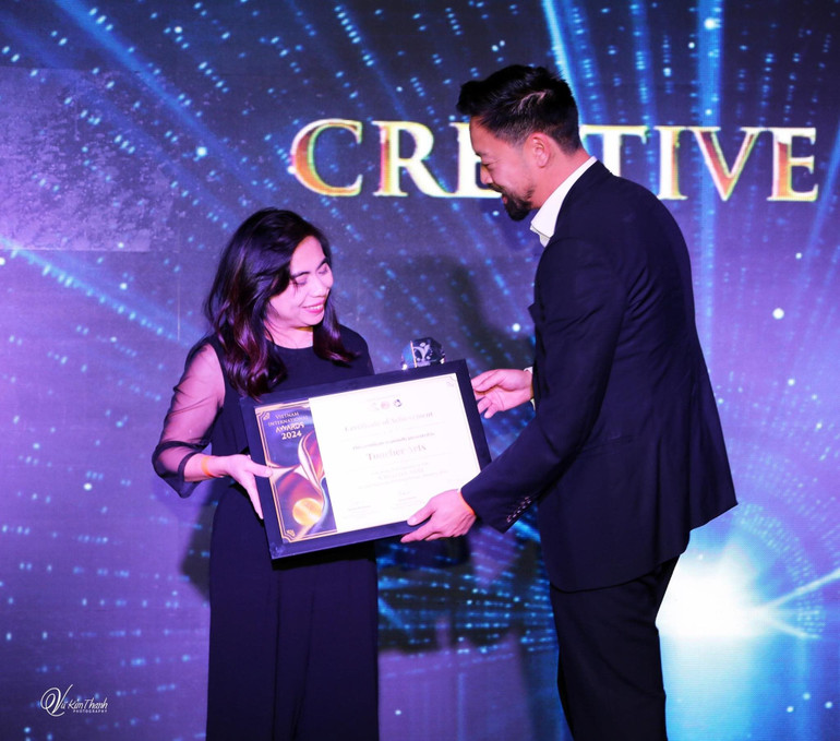 Dự án Toucher Arts vinh dự nhận giải thưởng Vietnam International Awards, hạng mục Creative Arts. Dự án Toucher Arts vinh dự nhận giải thưởng Vietnam International Awards, hạng mục Creative Arts.
