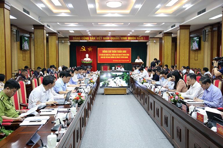 Đoàn công tác của Ban Chỉ đạo Trung ương thực hiện Chỉ thị số 13 làm việc với tỉnh Tuyên Quang.