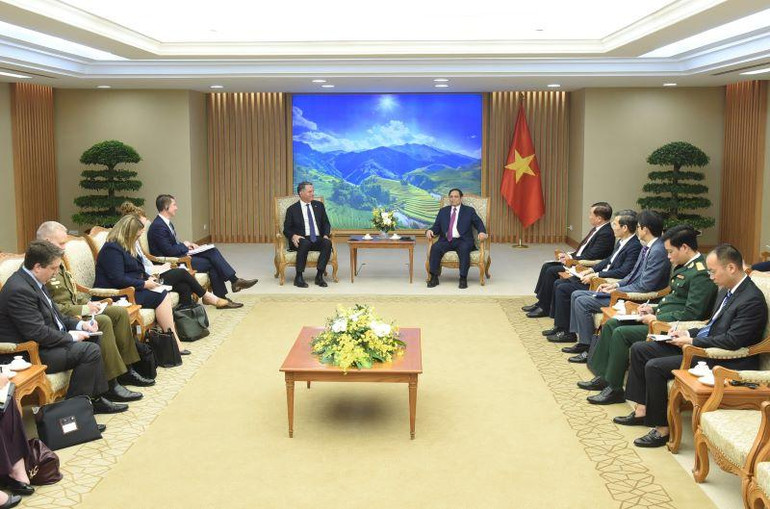 Thủ tướng Phạm Minh Chính tiếp Phó Thủ tướng, Bộ trưởng Quốc phòng Australia Richard Marles.