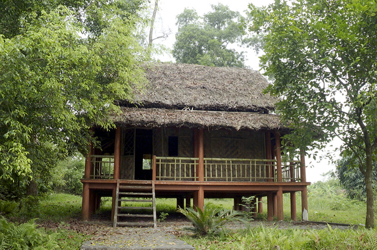 Nhà ở và làm việc của Hoàng thân Xuphanuvông tại thôn Làng Ngòi, xã Mỹ Bằng, huyện Yên Sơn, Tuyên Quang.