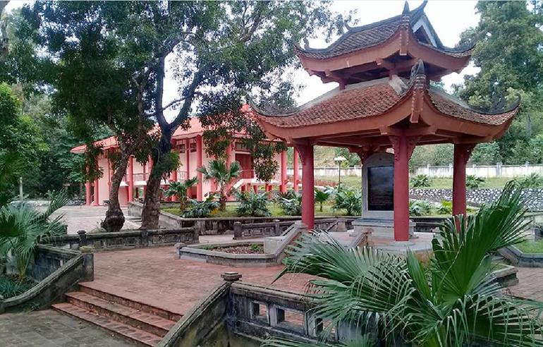 Nhà bia Khu di tích Ban thường trực Quốc hội.