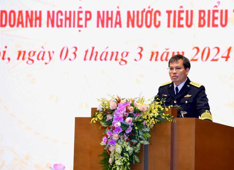 Chủ tịch Tổng Công ty Tân Cảng Sài Gòn Nguyễn Năng Toàn phát biểu.