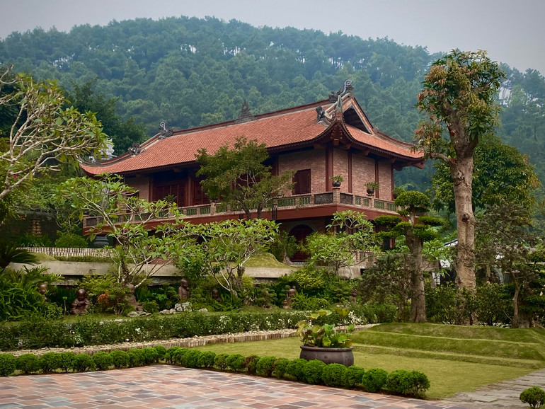 Địa Tạng Phi Lai tự - điểm đến thu hút du khách bậc nhất tại Hà Nam hiện nay.