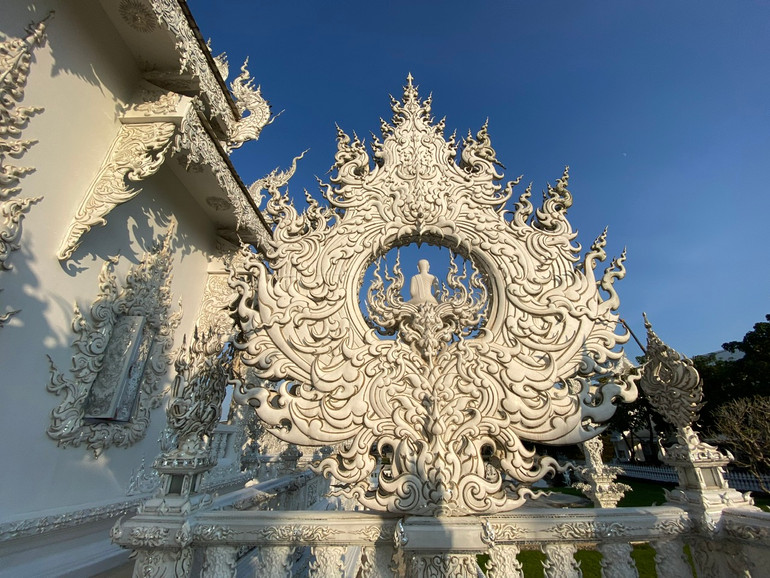 “Cái chết có thể ngăn cản giấc mơ nhưng không thể ngăn cản dự án của tôi”, vị KTS tài năng từng chia sẻ quyết tâm sắt đá của mình về tác phẩm được kỳ vọng sẽ mang lại cho tác giả “cuộc sống bất tử”