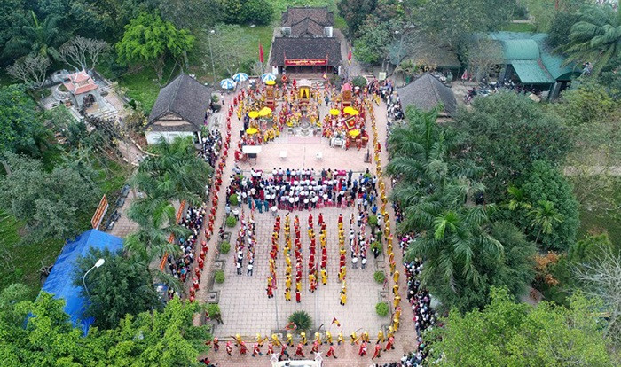 Lễ hội đền Quả Sơn ở xã Bồi Sơn (Đô Lương) được công nhận là di sản văn hóa phi vật thể quốc gia.