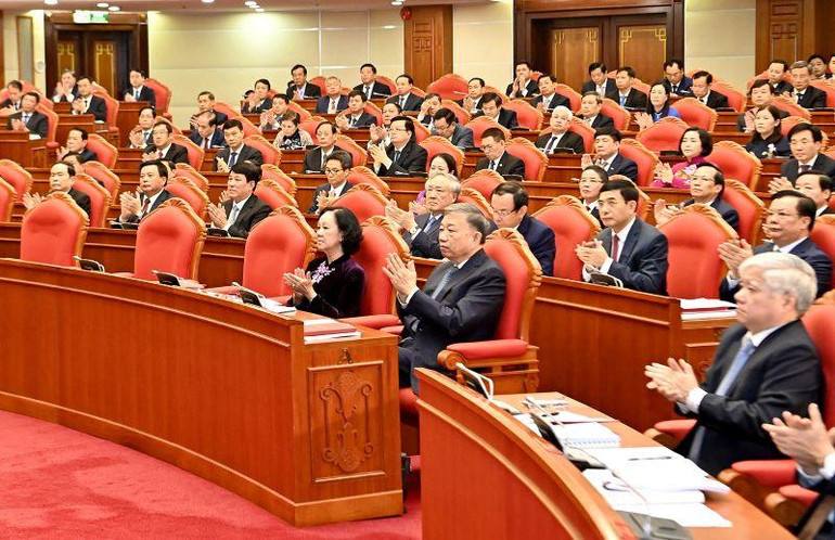 Các đồng chí lãnh đạo Đảng, Nhà nước và các đại biểu dự hội nghị. (Ảnh: ĐĂNG KHOA)