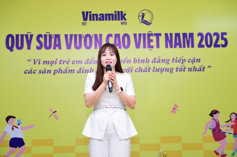 Bà Nguyễn Thị Hiền - Phó giám đốc Quỹ Bảo trợ Trẻ em Việt Nam. (Ảnh: Nam Anh)