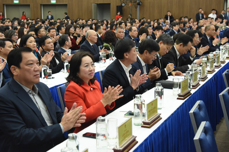 Các đại biểu tham dự hội nghị. (Ảnh: TRẦN HẢI)