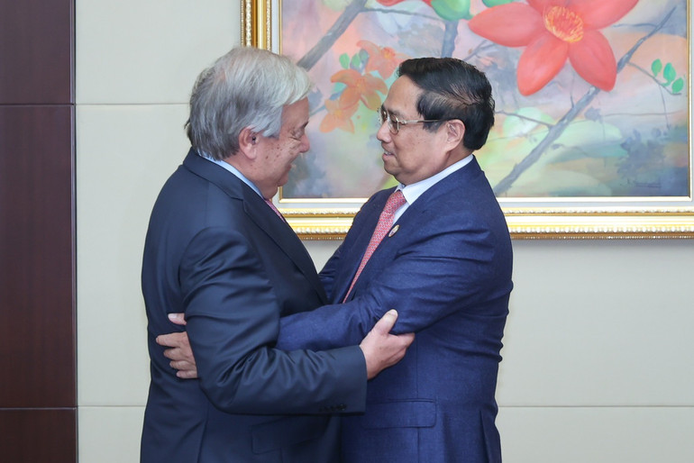 Thủ tướng Chính phủ Phạm Minh Chính với Tổng Thư ký Liên hợp quốc António Guterres. (Ảnh: Nhật Bắc/VGP) Thủ tướng Chính phủ Phạm Minh Chính với Tổng Thư ký Liên hợp quốc António Guterres. (Ảnh: Nhật Bắc/VGP)
