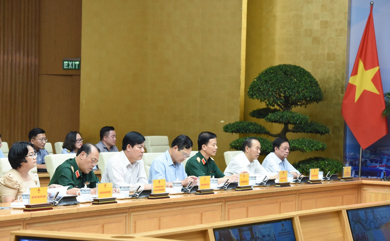 Đại diện lãnh đạo các bộ, ngành, cơ quan Trung ương tham dự Hội nghị. (Ảnh: TRẦN HẢI)