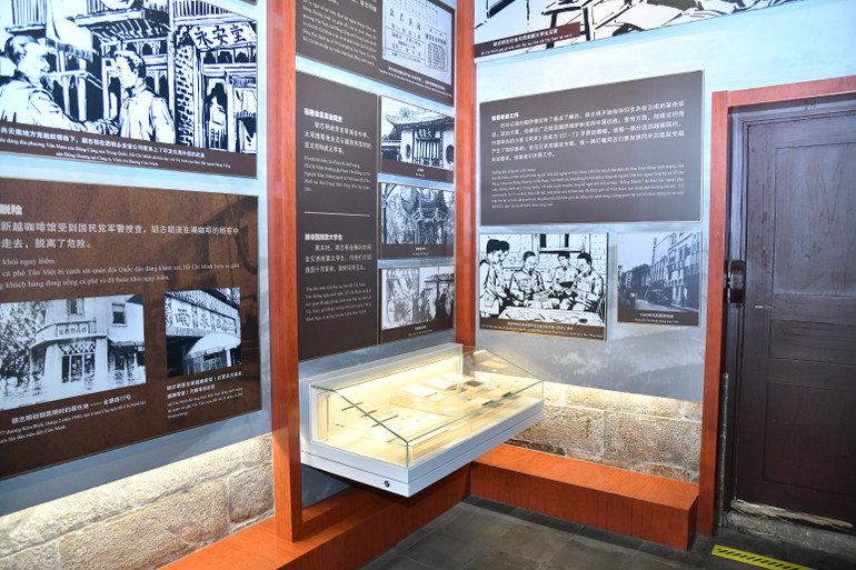 Không gian trưng bày bên trong Khu di tích lịch sử Chủ tịch Hồ Chí Minh tại Côn Minh. (Ảnh: Thanh Giang)