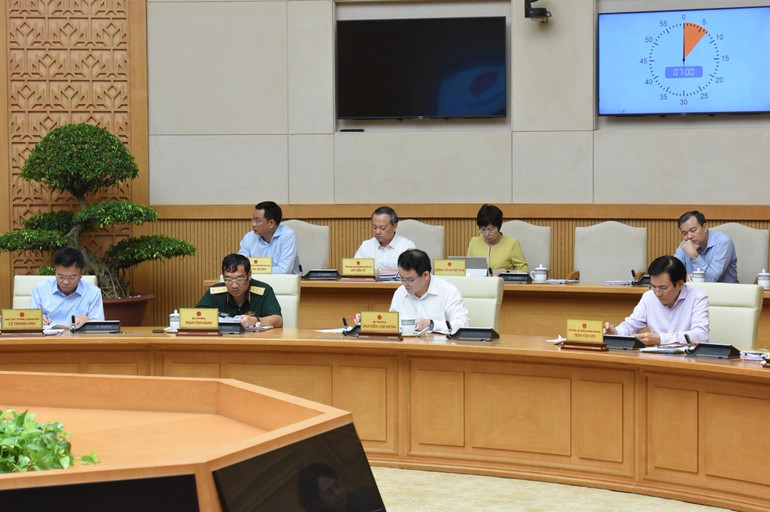 Các thành viên Chính phủ tham dự phiên họp. (Ảnh: TRẦN HẢI)