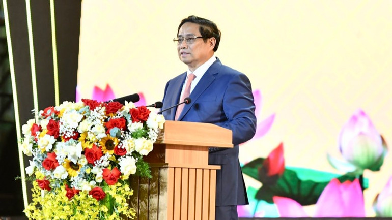 Thủ tướng Phạm Minh Chính đọc diễn văn tại Lễ kỷ niệm. (Ảnh: THANH GIANG)