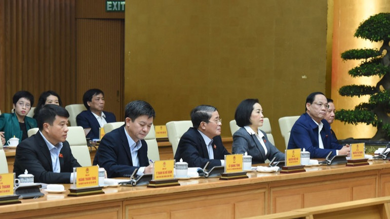 Lãnh đạo Quốc hội tham dự Hội nghị. (Ảnh: TRẦN HẢI)