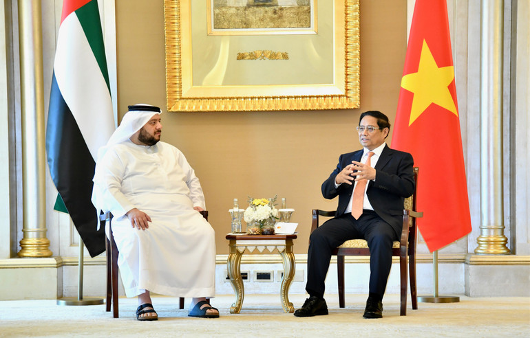 Thủ tướng Chính phủ Phạm Minh Chính tiếp Bộ trưởng Đầu tư UAE Mohammed Bin Hassan Al Suwaidi (Ảnh: Thanh Giang).