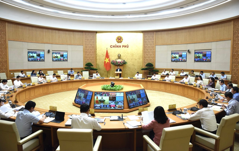 Quang cảnh Phiên họp Chính phủ thường kỳ tháng 6 và Hội nghị trực tuyến Chính phủ với các địa phương