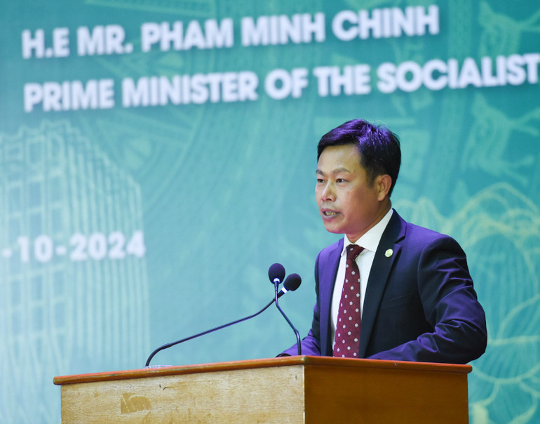 Giám đốc Đại học Quốc gia Hà Nội Lê Quân phát biểu ý kiến. (Ảnh: Trần Hải)