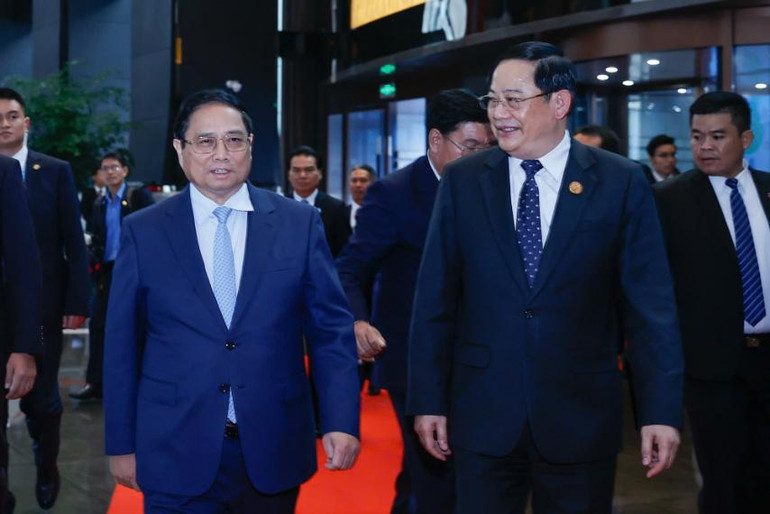 Thủ tướng Phạm Minh Chính và Thủ tướng Lào Sonexay Siphandone (Ảnh: THANH GIANG)