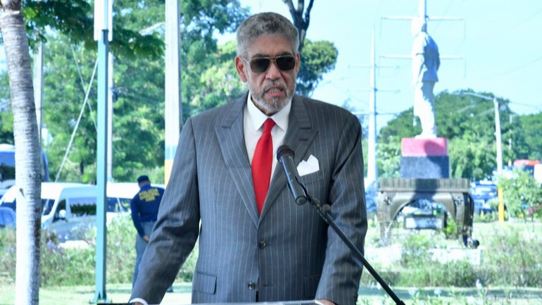 Đồng chí Miguel Mejia, Tổng Bí thư Đảng Phong trào Cánh tả thống nhất (MIU), Bộ trưởng Chính sách Hội nhập khu vực CH Dominica phát biểu ý kiến tại buổi lễ (Ảnh: Thanh Giang). Đồng chí Miguel Mejia, Tổng Bí thư Đảng Phong trào Cánh tả thống nhất (MIU), Bộ trưởng Chính sách Hội nhập khu vực CH Dominica phát biểu ý kiến tại buổi lễ (Ảnh: Thanh Giang).