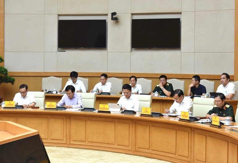 Đại diện lãnh đạo các bộ, ngành tham dự cuộc họp. (Ảnh: Trần Hải)