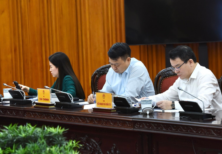 Lãnh đạo một số bộ, ngành Trung ương tham dự cuộc họp về điều hành chính sách tiền tệ. (Ảnh: Trần Hải)