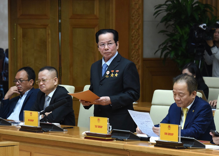 Ông Lê Văn Kiểm, Chủ tịch Tập đoàn KN Holdings phát biểu ý kiến tại hội nghị. (Ảnh: TRẦN HẢI) Ông Lê Văn Kiểm, Chủ tịch Tập đoàn KN Holdings phát biểu ý kiến tại hội nghị. (Ảnh: TRẦN HẢI)