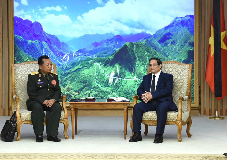 Thủ tướng Phạm Minh Chính tiếp Đại tướng Chansamone Chanyalath, Phó Thủ tướng, Bộ trưởng Quốc phòng Lào (Ảnh: Trần Hải). Thủ tướng Phạm Minh Chính tiếp Đại tướng Chansamone Chanyalath, Phó Thủ tướng, Bộ trưởng Quốc phòng Lào (Ảnh: Trần Hải).