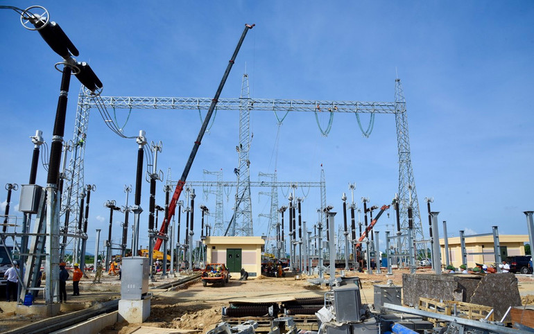 Trạm biến áp 500kV Thanh Hóa đang được khẩn trương thi công. (Ảnh: Trần Hải)
