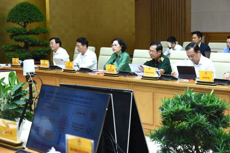 Đại diện lãnh đạo các bộ, ngành tham dự Hội nghị.