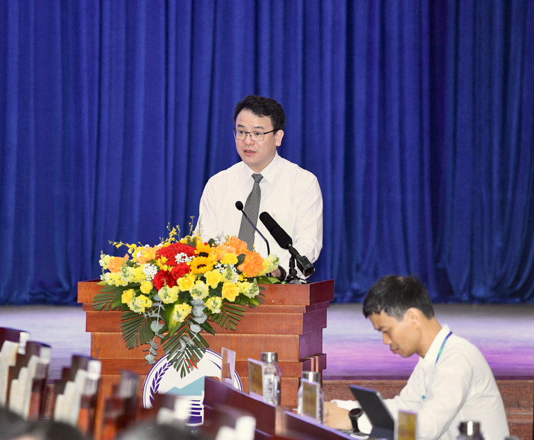 Thứ trưởng Kế hoạch và Đầu tư Trần Quốc Phương công bố Quyết định 370/QĐ-TTg của Thủ tướng Chính phủ phê duyệt Quy hoạch vùng Đông Nam Bộ.