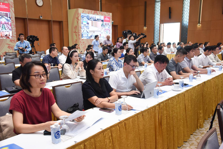 Các đại biểu tham dự Hội nghị. (Ảnh: TRẦN HẢI)