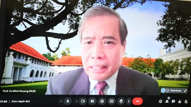 GS, TS Vũ Minh Khương tham dự trực tuyến từ Singapore. (Ảnh: VGP)