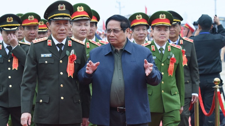 Thủ tướng Phạm Minh Chính cùng Bộ trưởng Công an Lương Tam Quang và các đại biểu tới tham dự Lễ khởi công. (Ảnh: Trần Hải)
