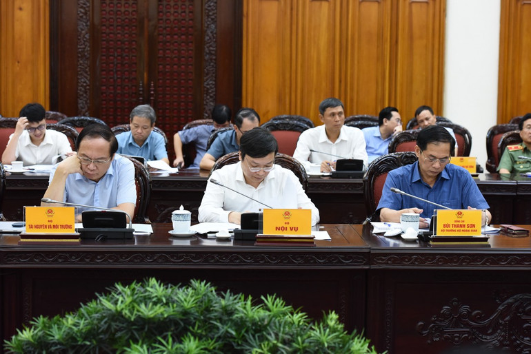 Đại diện các bộ, ngành Trung ương tham dự Phiên họp. (Ảnh: Trần Hải)