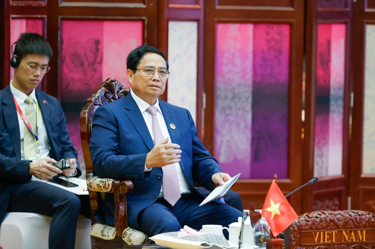 Thủ tướng Phạm Minh Chính phát biểu ý kiến tại Phiên họp hẹp. (Ảnh: Nhật Bắc/VGP)