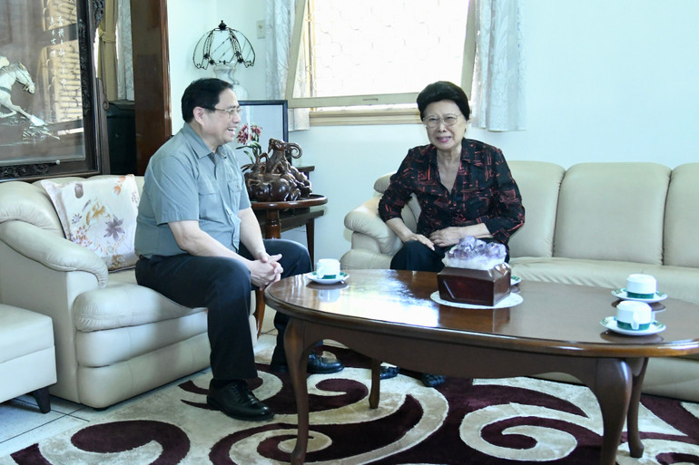 Thủ tướng Phạm Minh Chính thăm hỏi thân nhân gia đình Cố Thủ tướng Võ Văn Kiệt Thủ tướng Phạm Minh Chính thăm hỏi thân nhân gia đình Cố Thủ tướng Võ Văn Kiệt