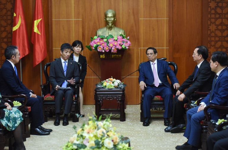 Thủ tướng Phạm Minh Chính tiếp ông Nakagawa Tetsuyuki, Tổng Giám đốc Công ty Aeon Mall Việt Nam (Ảnh: Trần Hải),