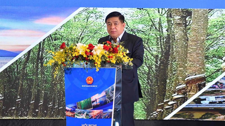 Bộ trưởng Kế hoạch và Đầu tư Nguyễn Chí Dũng phát biểu ý kiến tại hội nghị. (Ảnh: THANH GIANG) Bộ trưởng Kế hoạch và Đầu tư Nguyễn Chí Dũng phát biểu ý kiến tại hội nghị. (Ảnh: THANH GIANG)