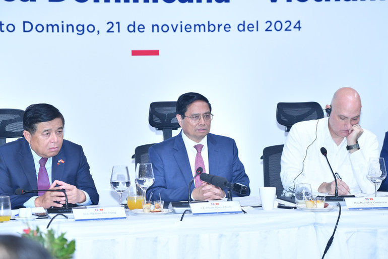 Thủ tướng Phạm Minh Chính phát biểu ý kiến tại cuộc Tọa đàm (Ảnh: Thanh Giang).