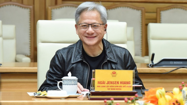 Ông Jensen Huang phát biểu ý kiến tại buổi làm việc (Ảnh: TRẦN HẢI). Ông Jensen Huang phát biểu ý kiến tại buổi làm việc (Ảnh: TRẦN HẢI).