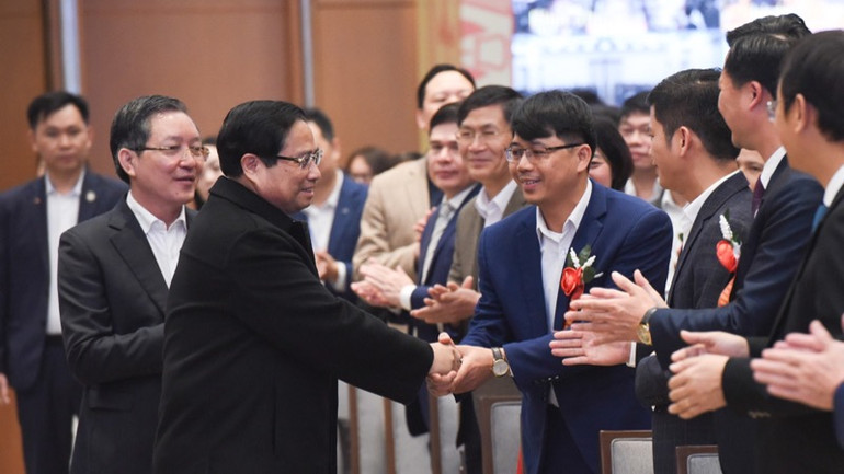 Thủ tướng Phạm Minh Chính tới dự Hội nghị Thủ tướng Chính phủ đối thoại với nông dân Việt Nam năm 2024. (Ảnh: TRẦN HẢI)