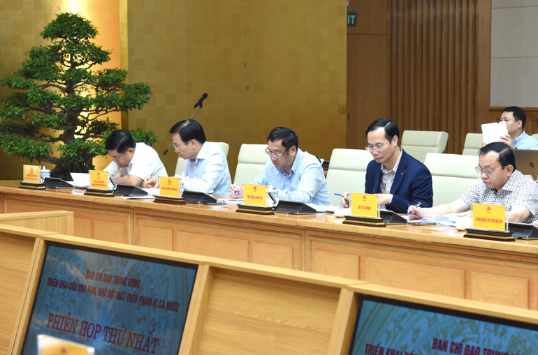 Các thành viên Ban Chỉ đạo tham dự phiên họp. (Ảnh: Trần Hải)